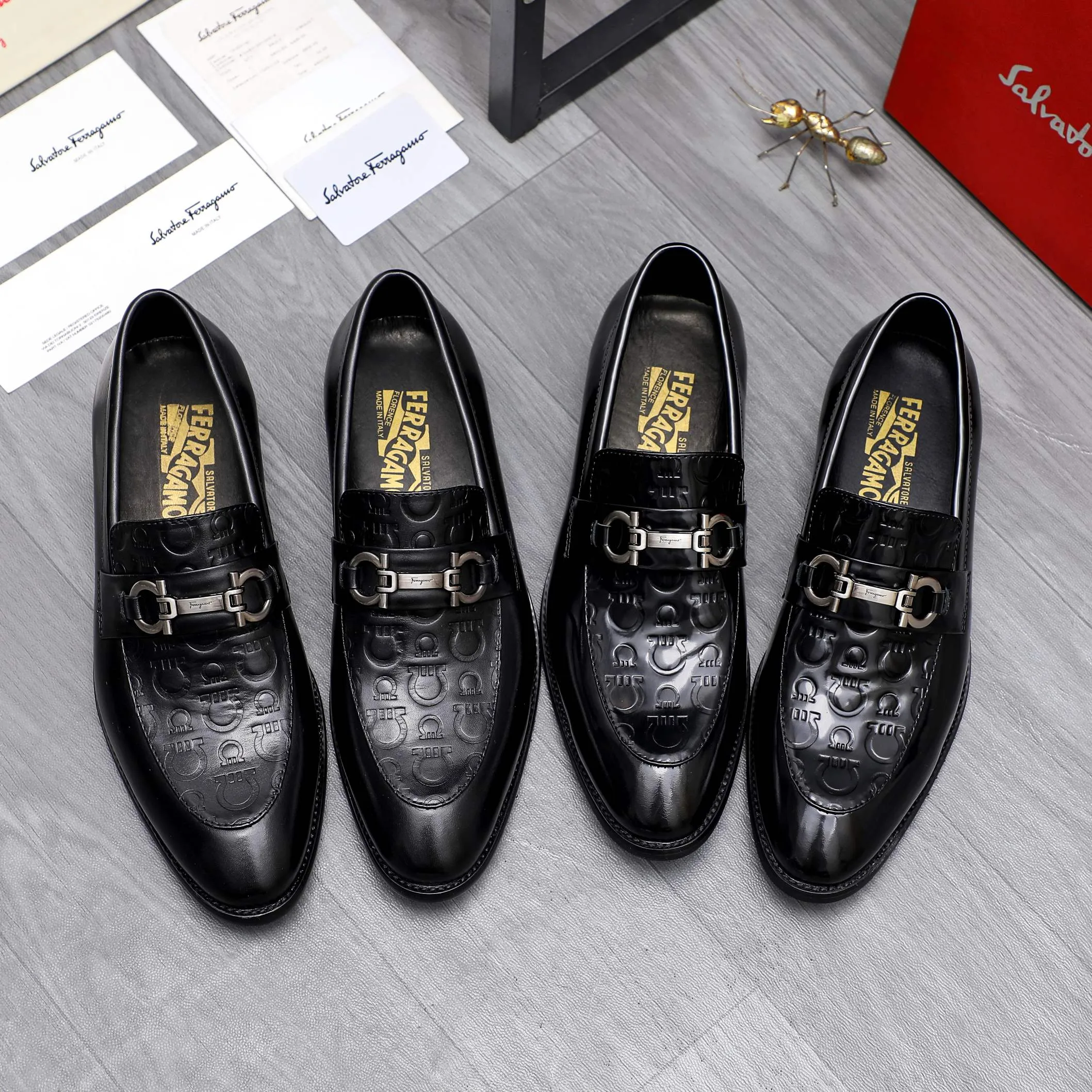 Men's shoes 💰480 Product trademark: Ferragamo " Ferragamo ] Business slip-on leather shoes Regular size: 39-44 Product materials: Selected high-quality embossed cowhide upper, cowhide lining, original outsole